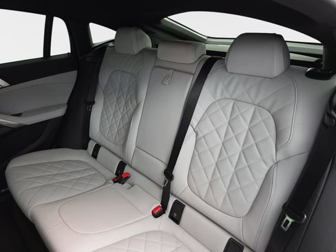 New 2026 BMW X6 xDrive40i w/ Climate Comfort Package image 14