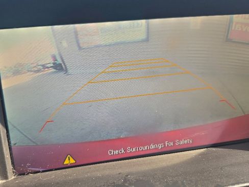 Used 2016 Chevrolet Cruze LT image 24