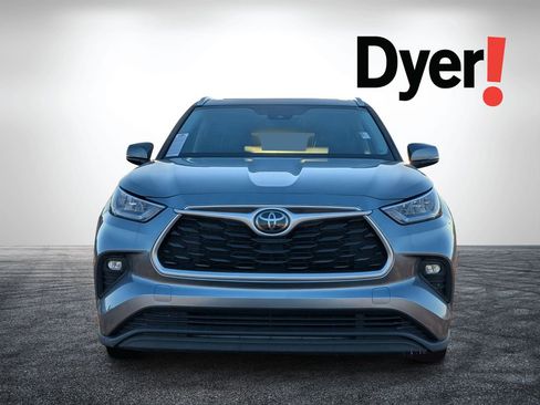 Used 2020 Toyota Highlander XLE image 9