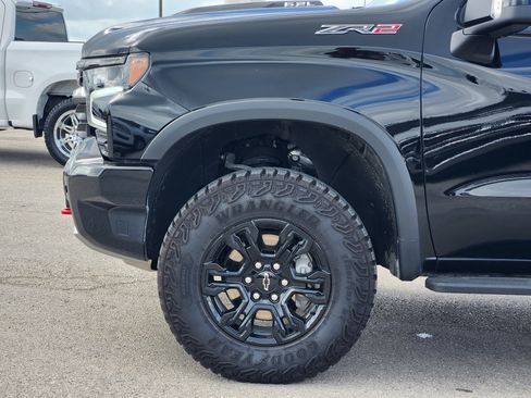 Used 2026 Chevrolet Silverado 1500 ZR2 AWD/4WD image 9