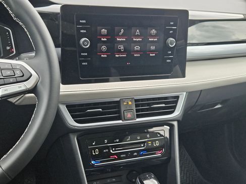 New 2026 Volkswagen Taos SEL AWD/4WD image 21