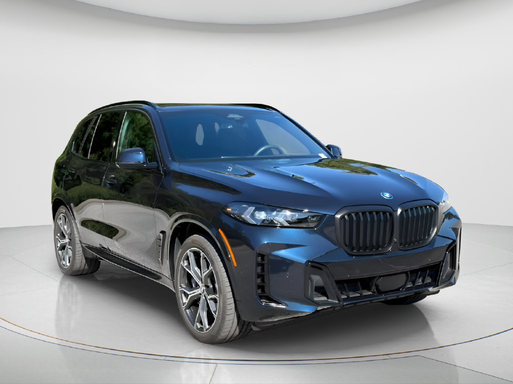 Used 2026 BMW X5 xDrive50e w/ M Sport Package AWD/4WD image 3