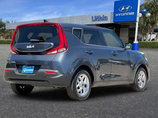 Used 2022 Kia Soul LX w/ Technology Package FWD video 3