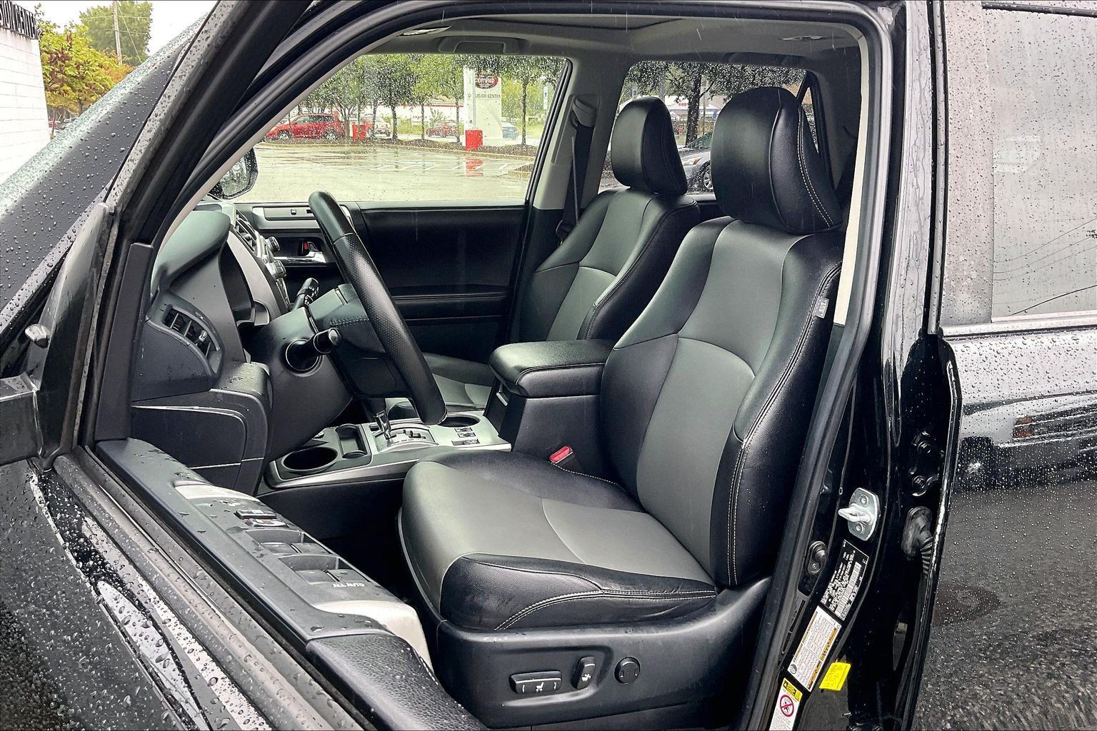 Used 2016 Toyota 4Runner SR5 Premium AWD/4WD image 30