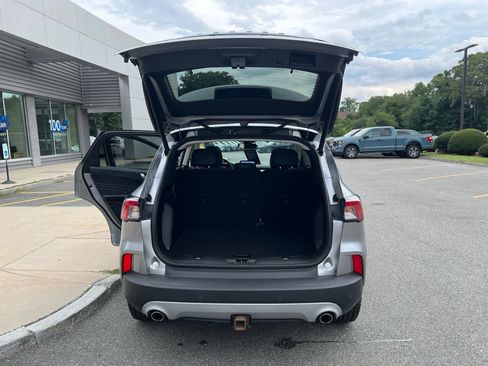 Used 2022 Ford Escape Titanium w/ Class II Trailer Tow Package AWD/4WD image 10