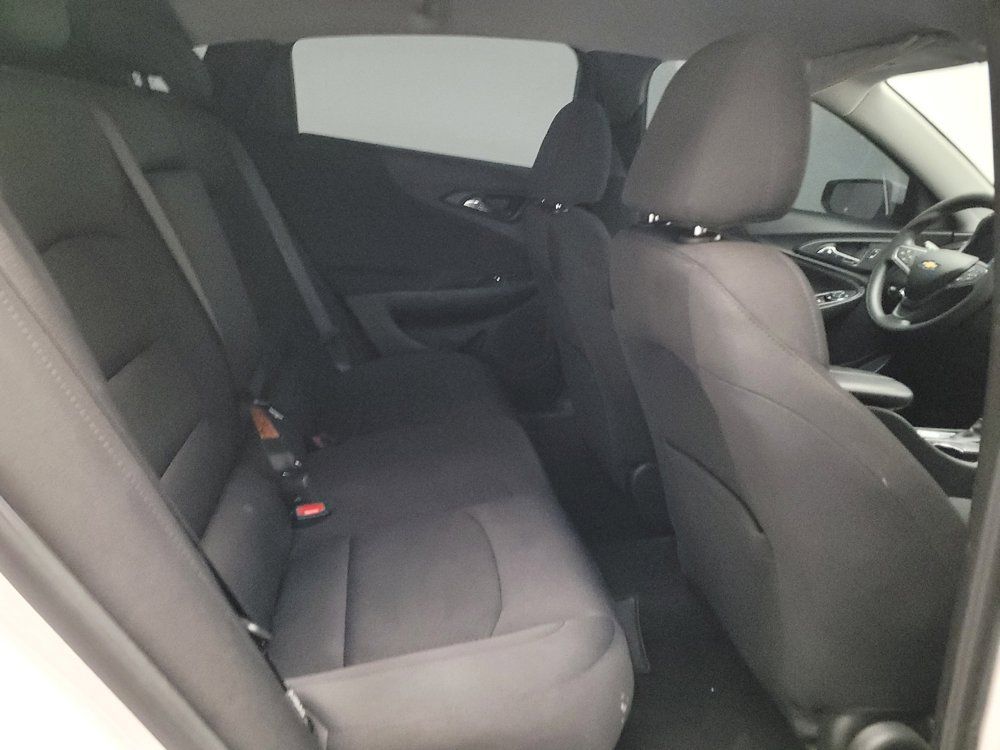 Used 2022 Chevrolet Malibu LT FWD image 19