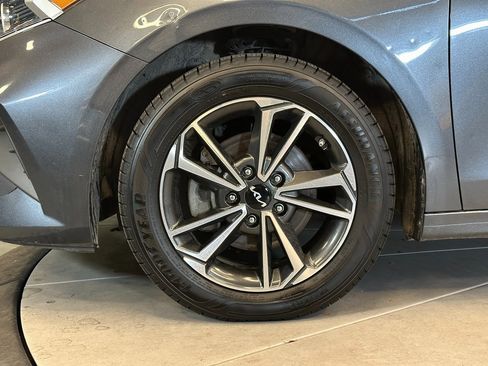 Used 2023 Kia Forte LXS image 25