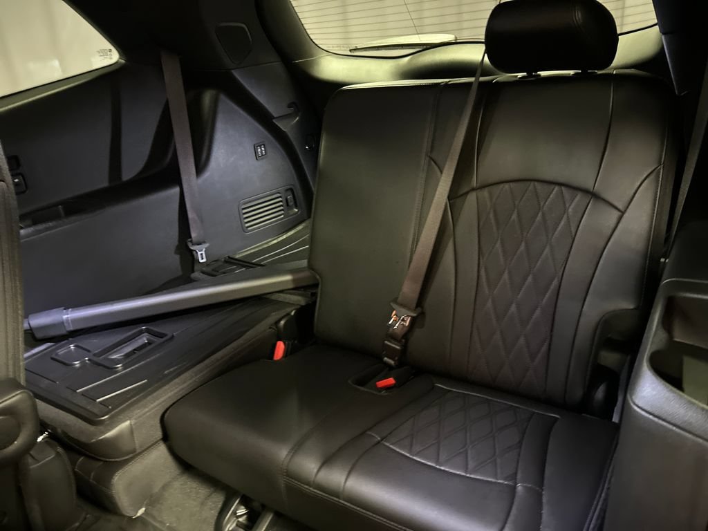 Used 2024 Buick Enclave Avenir w/ Avenir Technology Package AWD/4WD image 25