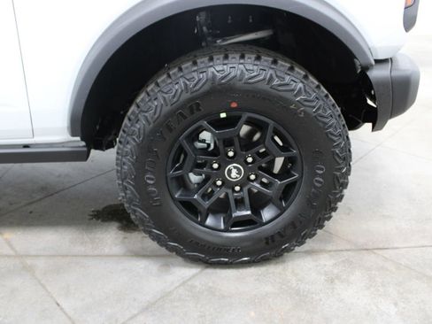 New 2026 Ford Bronco Badlands AWD/4WD image 35