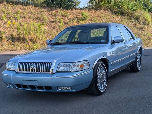 Used 2011 Mercury Grand Marquis LS image 4