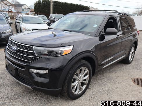 Used 2020 Ford Explorer XLT w/ Equipment Group 202A image 9
