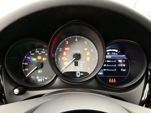 Certified 2025 Porsche Macan S AWD/4WD image 9