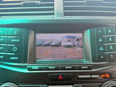 Used 2016 Ford Explorer XLT AWD/4WD image 22