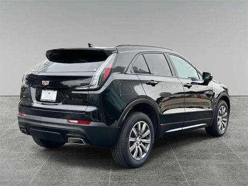 Certified 2022 Cadillac XT4 Sport w/ Enhanced Visibility Package image 10