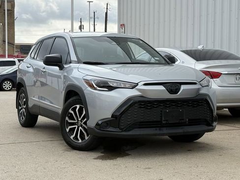 Used 2025 Toyota Corolla Cross S image 2