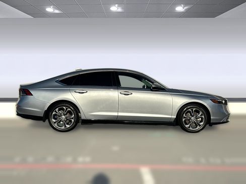 Certified 2025 Honda Accord EX-L image 7