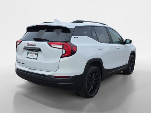 Used 2023 GMC Terrain SLE w/ Elevation Edition FWD image 5