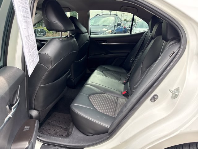Used 2021 Toyota Camry SE FWD image 14