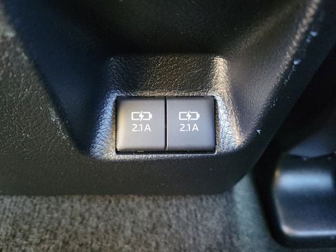 Used 2021 Toyota 4Runner SR5 Premium image 15