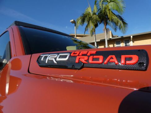 Used 2025 Toyota Tacoma TRD Off-Road image 21
