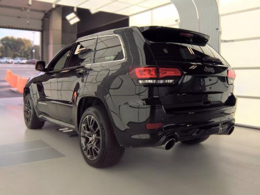 Used 2014 Jeep Grand Cherokee SRT8 w/ Luxury Group II AWD/4WD image 5