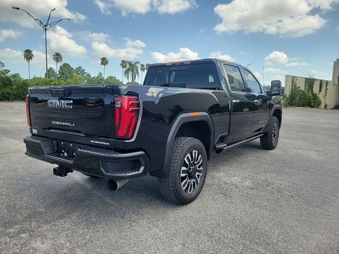 Used 2024 GMC Sierra 2500 Denali Ultimate AWD/4WD image 6