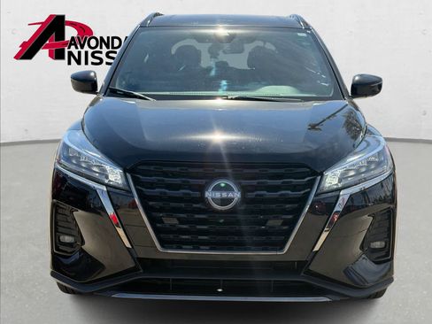 Certified 2024 Nissan Kicks SR image 7