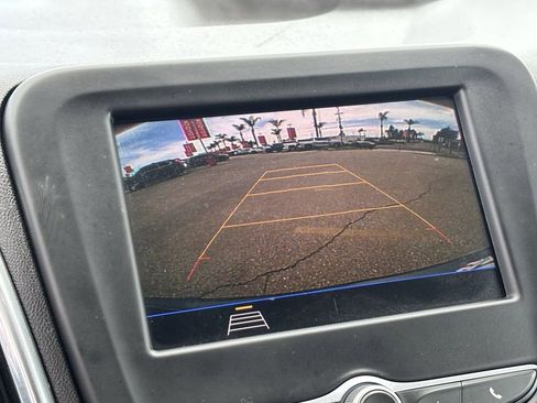 Used 2020 Chevrolet Equinox LT image 28