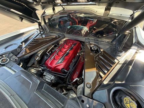 Used 2021 Chevrolet Corvette Stingray Preferred Cpe w/ Z51 Performance Package RWD image 25