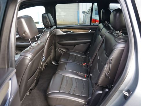 Used 2020 Cadillac XT6 Premium Luxury w/ Platinum Package image 13