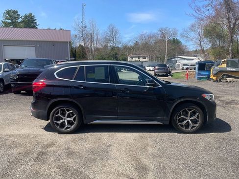 Used 2018 BMW X1 xDrive28i w/ Convenience Package AWD/4WD image 4