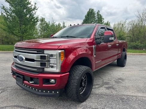 Used 2019 Ford F350 Limited image 7