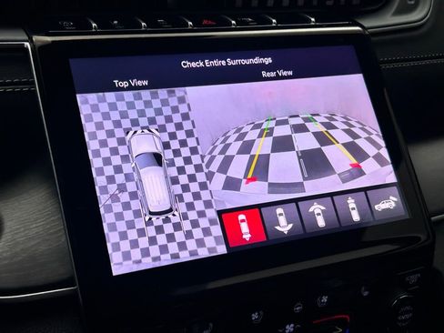 New 2025 Jeep Grand Cherokee Limited w/ Luxury Tech Group II image 28