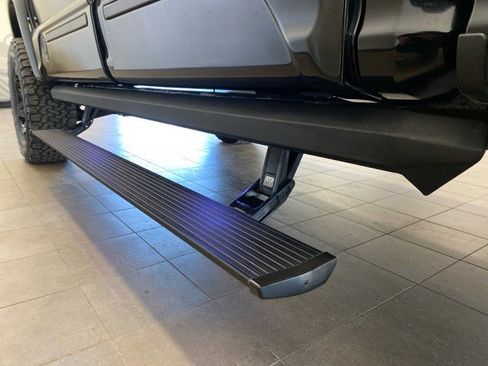 Used 2020 Ford F150 Lariat w/ Equipment Group 502A Luxury image 13