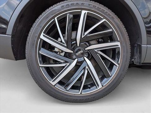 Used 2025 Lincoln Aviator Reserve w/ Equipment Group 201A image 23