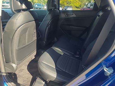 Used 2024 Kia Sportage SX image 17