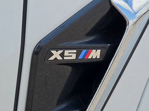 Used 2021 BMW X5 M w/ Executive Package AWD/4WD image 9