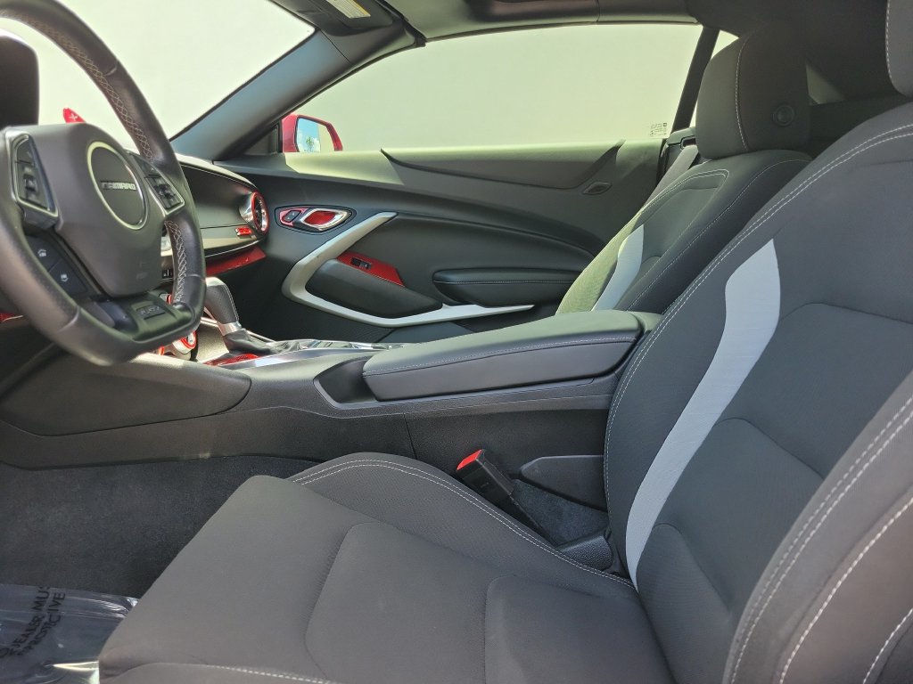 Used 2017 Chevrolet Camaro SS RWD image 23
