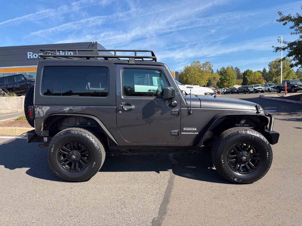 Used 2017 Jeep Wrangler Sport w/ Quick Order Package 24S AWD/4WD image 8