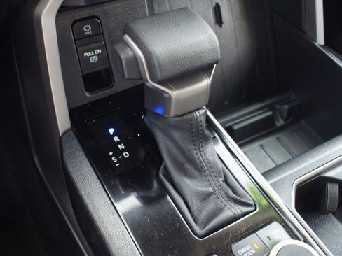 Used 2024 Toyota Tundra SR5 AWD/4WD image 10