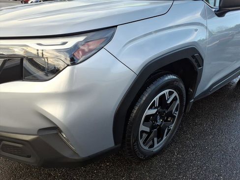 Used 2025 Subaru Forester Premium image 9