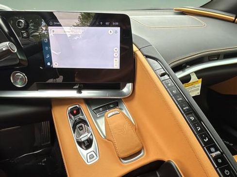 Used 2024 Chevrolet Corvette Stingray Preferred Conv w/ Battery Protection Package RWD image 27
