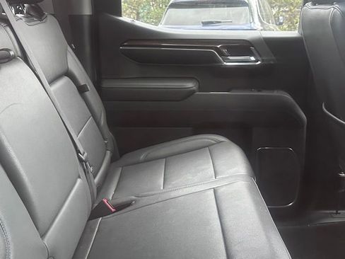 Used 2024 Chevrolet Silverado 1500 LT Trail Boss w/ LT Trail Boss Premium Package image 5