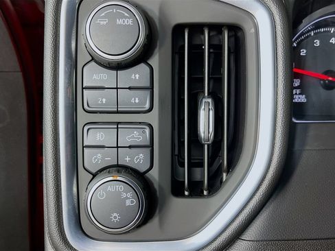 Used 2021 Chevrolet Silverado 1500 LT Trail Boss w/ Bed Protection Package AWD/4WD image 13