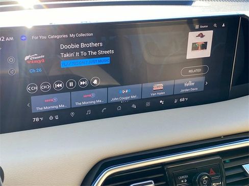 Used 2025 Nissan Armada Platinum image 25