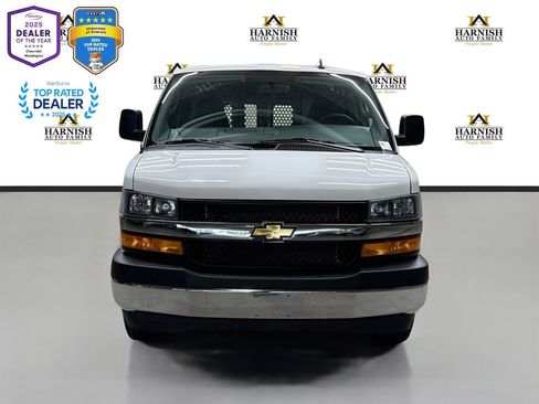 Used 2025 Chevrolet Express 2500 w/ Driver Convenience Package RWD image 2