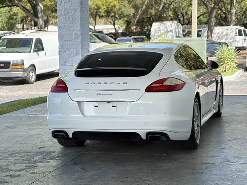 Used 2013 Porsche Panamera image 9