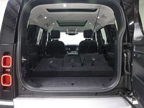 Used 2023 Land Rover Defender 130 SE AWD/4WD image 14