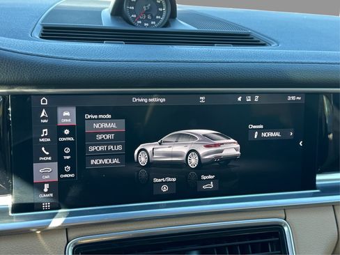 Used 2019 Porsche Panamera 4S AWD/4WD image 35