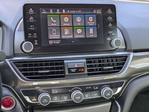 Used 2018 Honda Accord Sport image 14